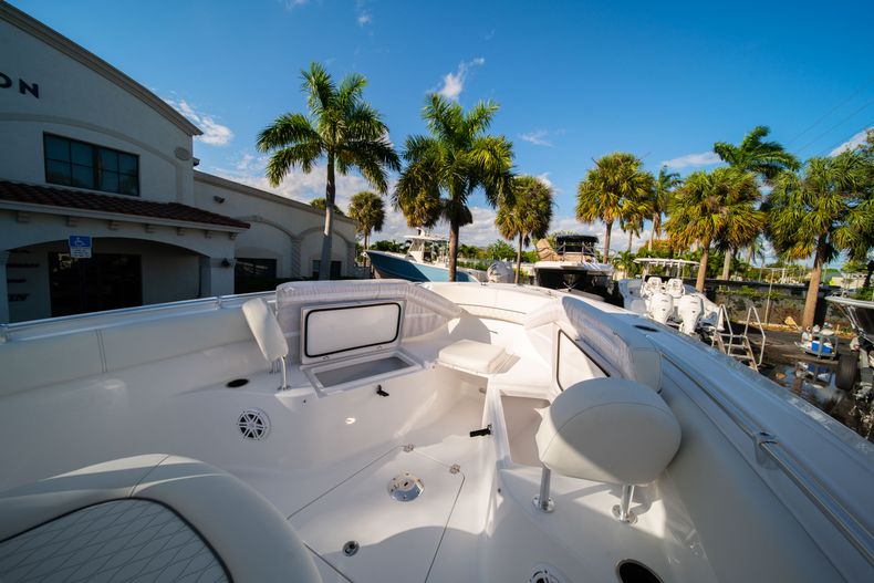 Thumbnail 42 for New 2020 Sportsman Open 252 Center Console boat for sale in West Palm Beach, FL