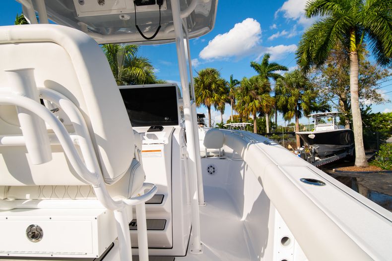 Thumbnail 19 for New 2020 Sportsman Open 252 Center Console boat for sale in West Palm Beach, FL