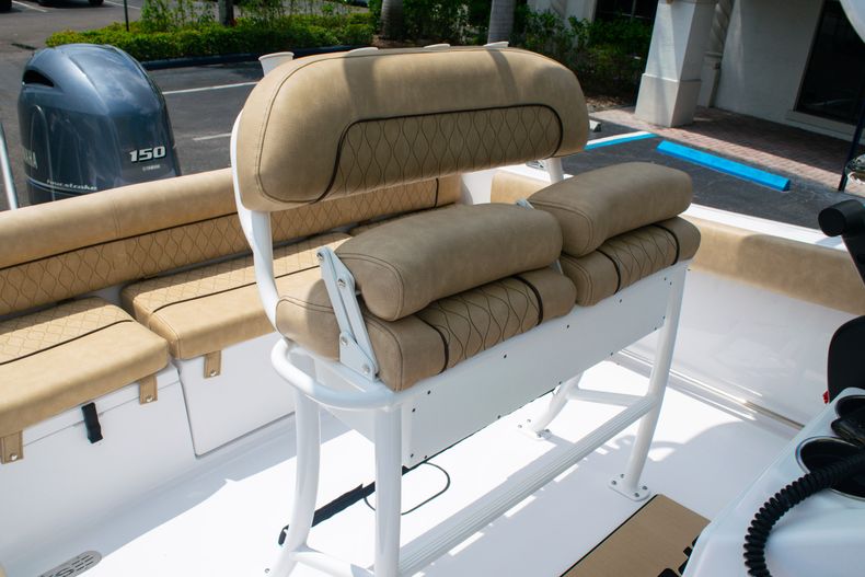 Thumbnail 18 for New 2020 Sportsman Heritage 211 Center Console boat for sale in West Palm Beach, FL