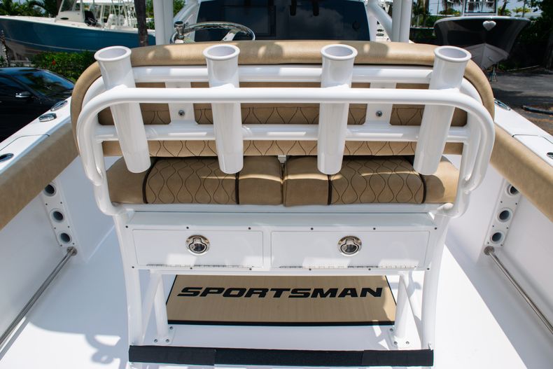 Thumbnail 15 for New 2020 Sportsman Heritage 211 Center Console boat for sale in West Palm Beach, FL