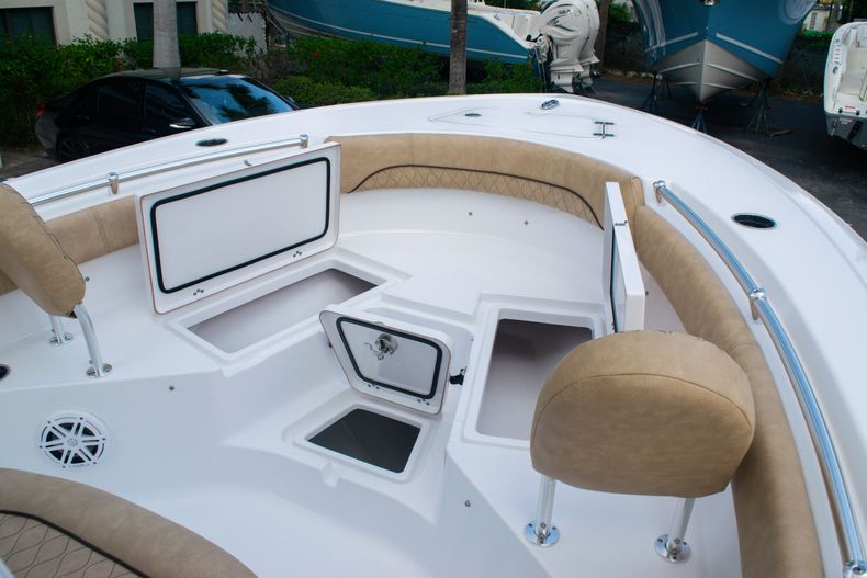 Thumbnail 35 for New 2020 Sportsman Heritage 211 Center Console boat for sale in West Palm Beach, FL
