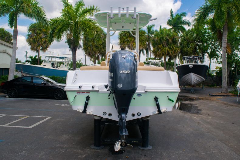 Thumbnail 6 for New 2020 Sportsman Heritage 211 Center Console boat for sale in West Palm Beach, FL