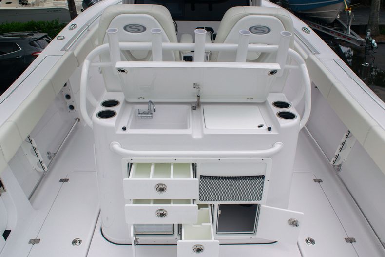 Thumbnail 18 for New 2020 Sportsman Open 312 Center Console boat for sale in West Palm Beach, FL