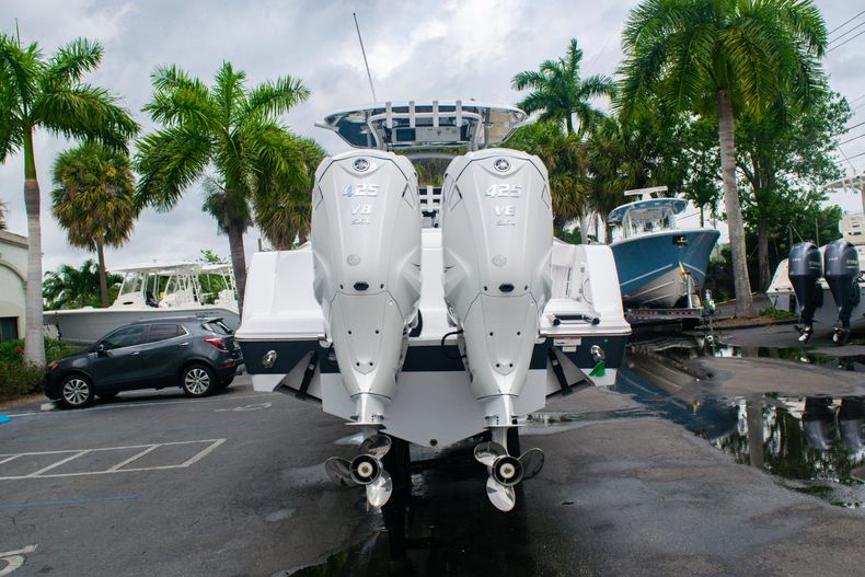 Thumbnail 6 for New 2020 Sportsman Open 312 Center Console boat for sale in West Palm Beach, FL