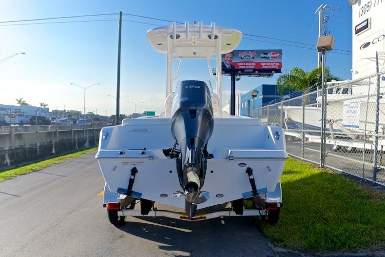 Thumbnail 2 for New 2015 Sportsman Heritage 211 Center Console boat for sale in Miami, FL