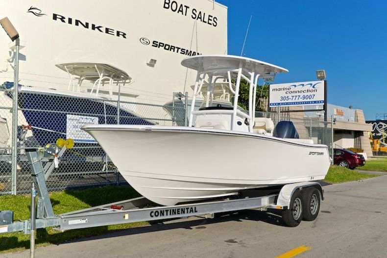 Thumbnail 6 for New 2015 Sportsman Heritage 211 Center Console boat for sale in Miami, FL