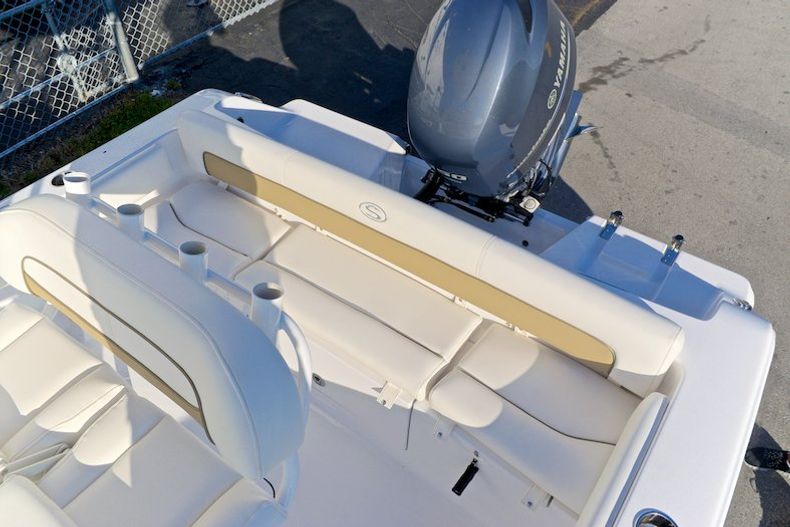 Thumbnail 26 for New 2015 Sportsman Heritage 211 Center Console boat for sale in Miami, FL