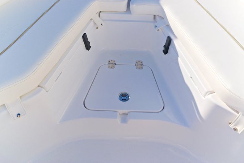 Thumbnail 56 for New 2015 Sportsman Heritage 211 Center Console boat for sale in Miami, FL