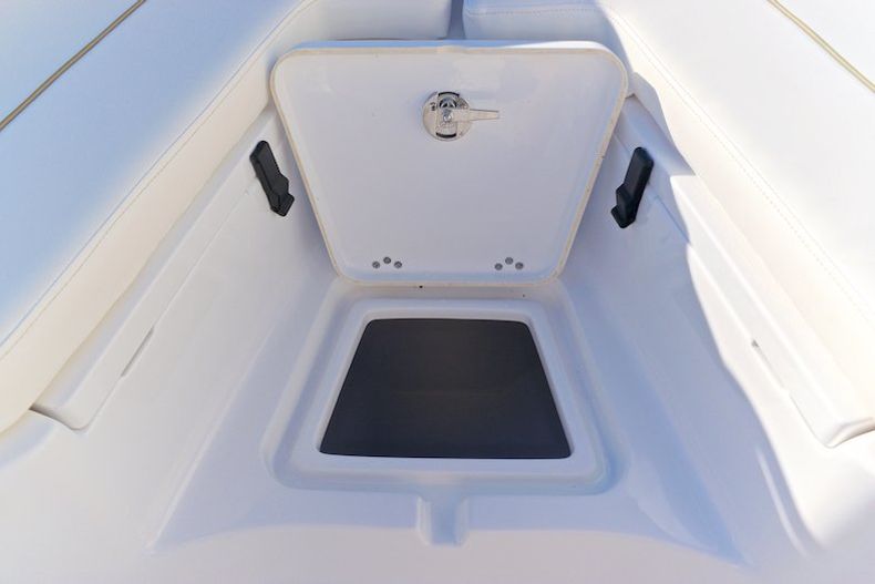 Thumbnail 57 for New 2015 Sportsman Heritage 211 Center Console boat for sale in Miami, FL