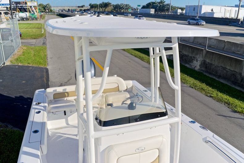 Thumbnail 65 for New 2015 Sportsman Heritage 211 Center Console boat for sale in Miami, FL