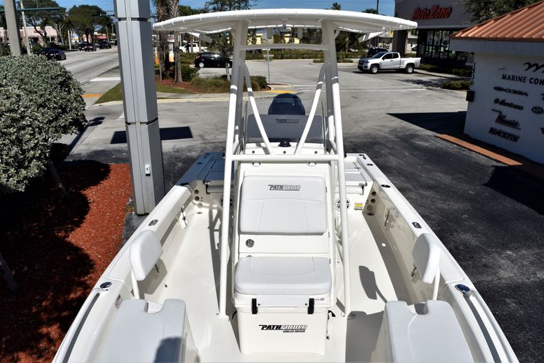 Thumbnail 13 for New 2020 Pathfinder 2200 TRS boat for sale in Vero Beach, FL