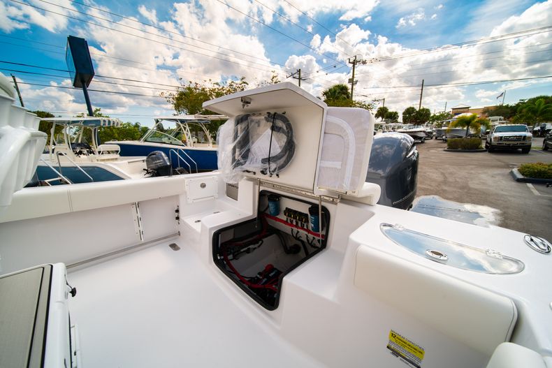 Thumbnail 16 for New 2020 Sportsman Heritage 251 Center Console boat for sale in West Palm Beach, FL