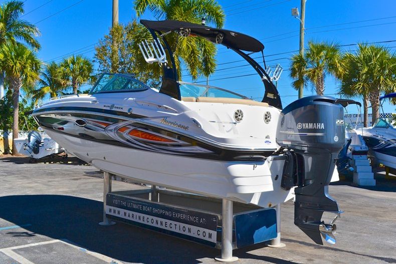 Thumbnail 5 for New 2013 Hurricane SunDeck SD 2200 DC Xtreme OB boat for sale in West Palm Beach, FL