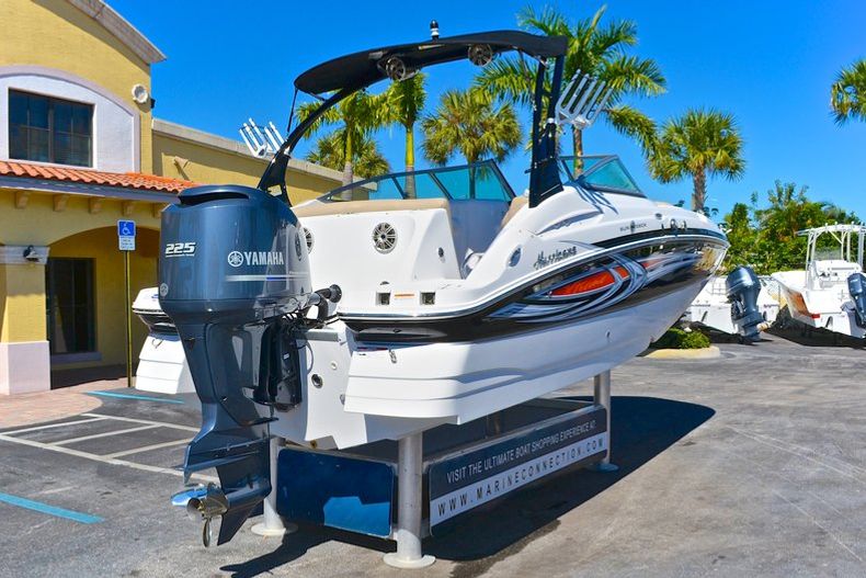 Thumbnail 7 for New 2013 Hurricane SunDeck SD 2200 DC Xtreme OB boat for sale in West Palm Beach, FL