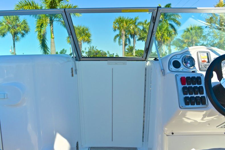 Thumbnail 74 for New 2013 Hurricane SunDeck SD 2200 DC Xtreme OB boat for sale in West Palm Beach, FL