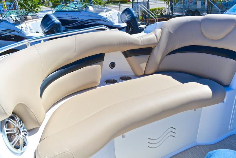 Thumbnail 94 for New 2013 Hurricane SunDeck SD 2200 DC Xtreme OB boat for sale in West Palm Beach, FL