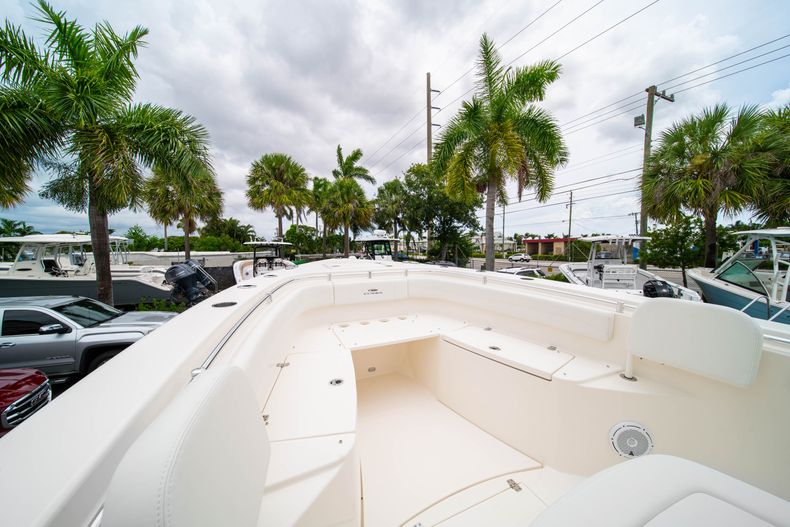 Thumbnail 39 for New 2019 Cobia 301 CC Center Console boat for sale in Islamorada, FL