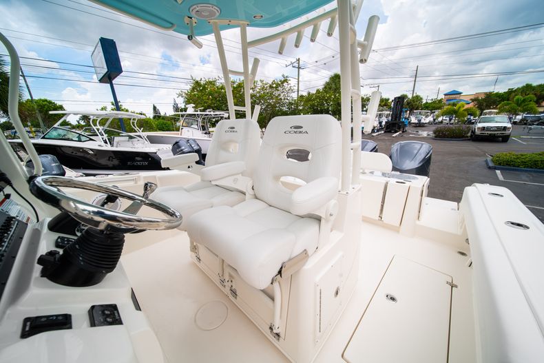 Thumbnail 31 for New 2019 Cobia 301 CC Center Console boat for sale in Islamorada, FL