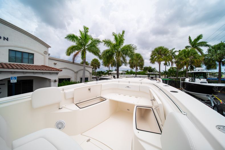 Thumbnail 37 for New 2019 Cobia 301 CC Center Console boat for sale in Islamorada, FL