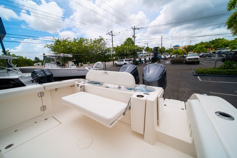 Thumbnail 12 for New 2019 Cobia 301 CC Center Console boat for sale in Islamorada, FL