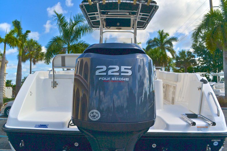 Thumbnail 13 for Used 2006 Century 2200 Center Console boat for sale in West Palm Beach, FL