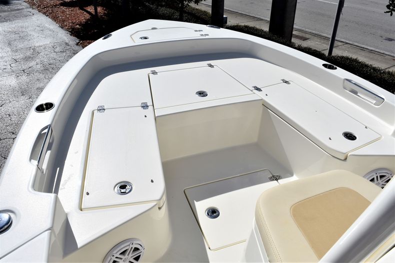 Thumbnail 13 for New 2020 Pathfinder 2005 TRS Bay Boat boat for sale in Fort Lauderdale, FL