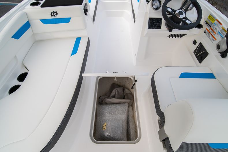 Thumbnail 14 for New 2020 Hurricane SS 185 OB boat for sale in Fort Lauderdale, FL