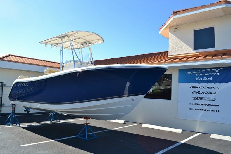 Thumbnail 1 for New 2014 Cobia 217 Center Console boat for sale in Vero Beach, FL