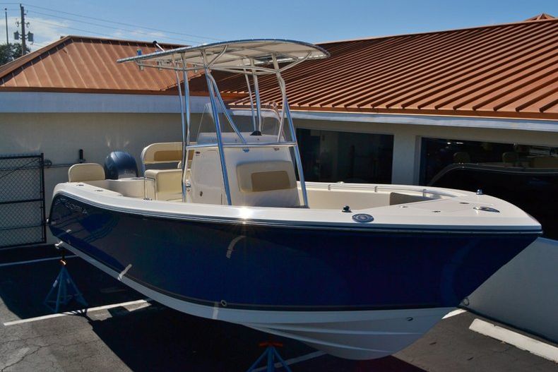 Thumbnail 32 for New 2014 Cobia 217 Center Console boat for sale in Vero Beach, FL
