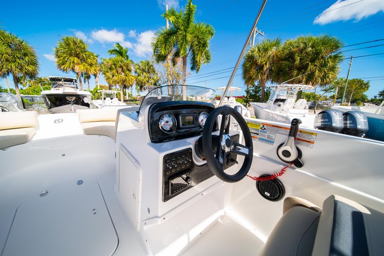 Thumbnail 12 for New 2020 Hurricane SS 188 OB boat for sale in West Palm Beach, FL