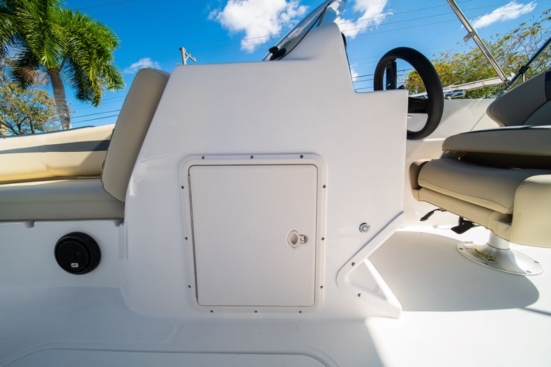 Thumbnail 20 for New 2020 Hurricane SS 188 OB boat for sale in West Palm Beach, FL