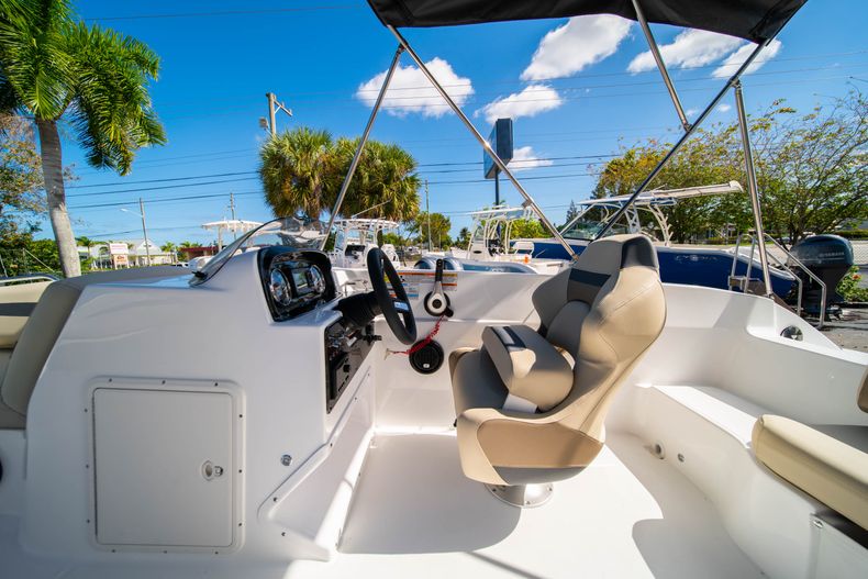 Thumbnail 15 for New 2020 Hurricane SS 188 OB boat for sale in West Palm Beach, FL
