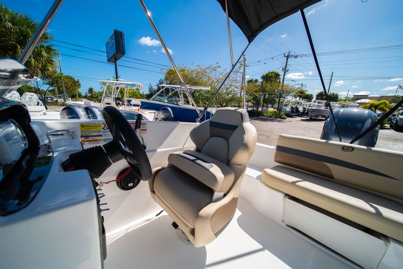 Thumbnail 16 for New 2020 Hurricane SS 188 OB boat for sale in West Palm Beach, FL
