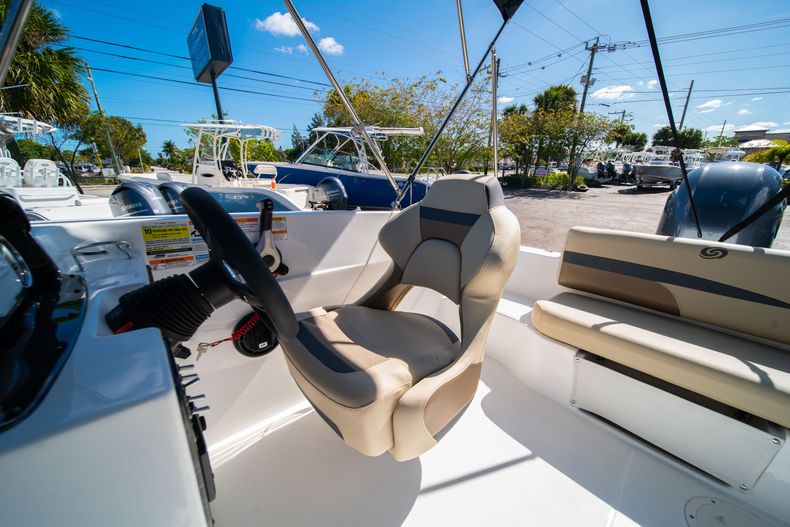 Thumbnail 17 for New 2020 Hurricane SS 188 OB boat for sale in West Palm Beach, FL