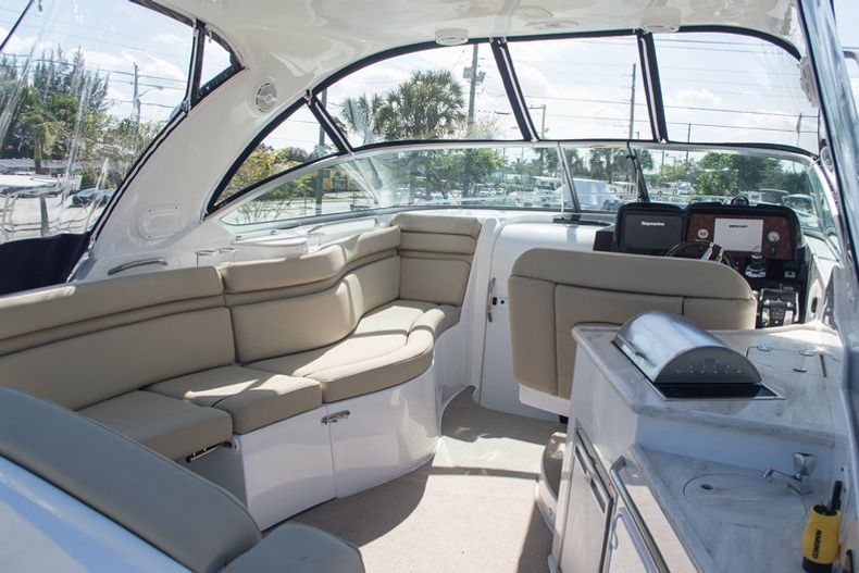 Thumbnail 14 for New 2015 Rinker 310 EC Express Cruiser boat for sale in West Palm Beach, FL