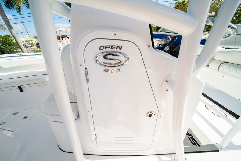 Thumbnail 31 for New 2020 Sportsman Open 212 Center Console boat for sale in West Palm Beach, FL