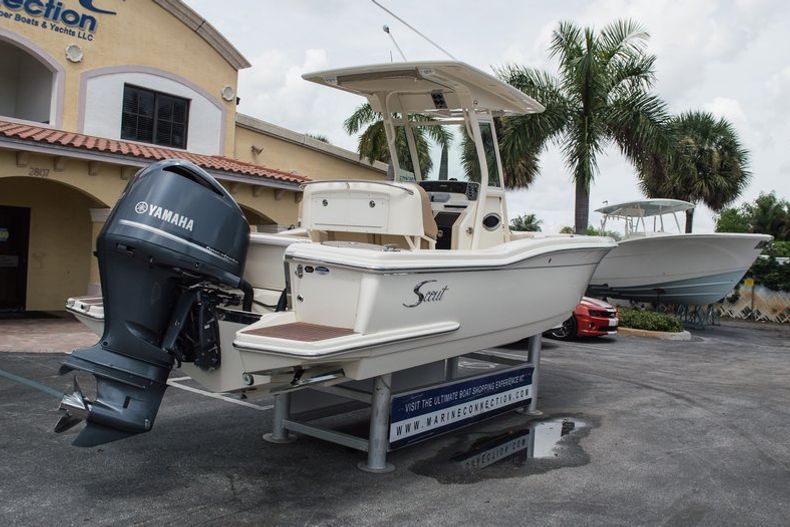 Thumbnail 6 for Used 2013 Scout 245 XSF boat for sale in West Palm Beach, FL