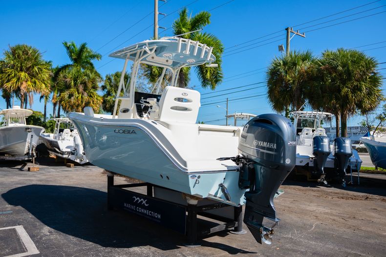 Thumbnail 5 for New 2020 Cobia 220 CC Center Console boat for sale in West Palm Beach, FL