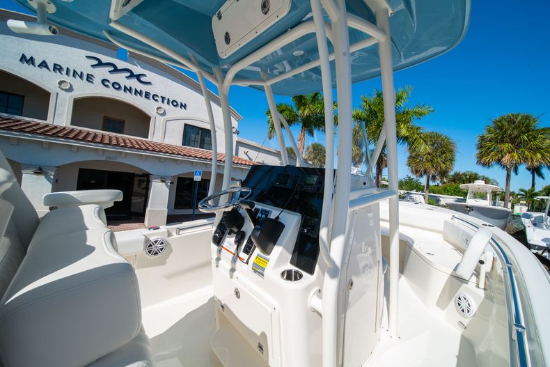 Thumbnail 19 for New 2020 Cobia 220 CC Center Console boat for sale in West Palm Beach, FL