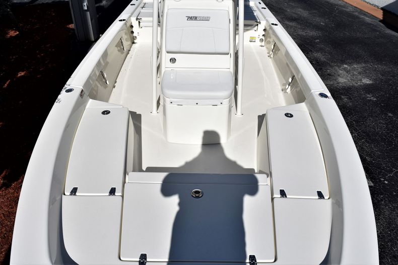 Thumbnail 13 for New 2020 Pathfinder 2200 TRS boat for sale in Vero Beach, FL