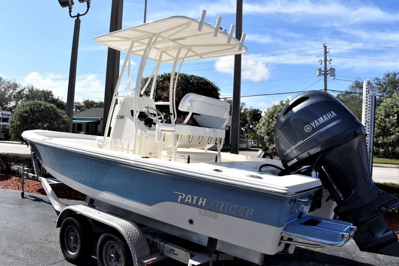 Thumbnail 3 for New 2020 Pathfinder 2200 TRS boat for sale in Vero Beach, FL