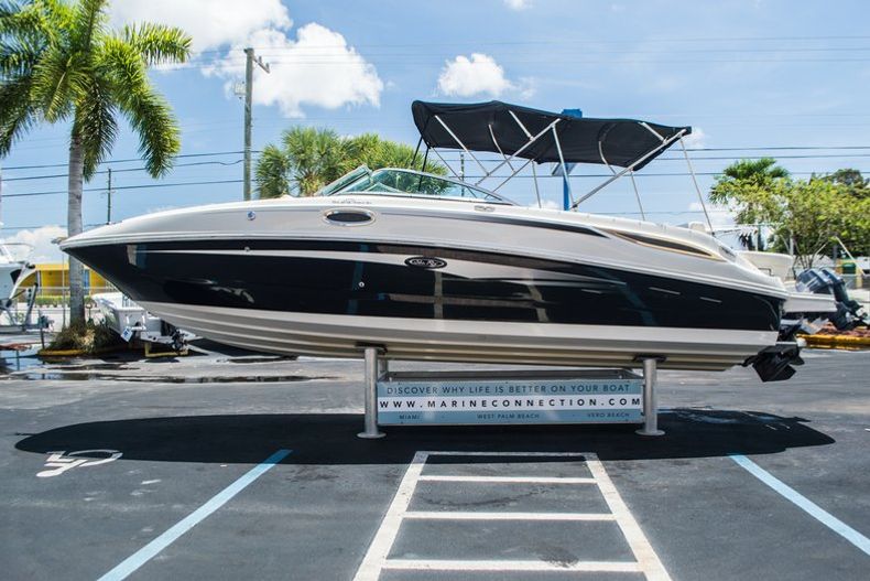 Thumbnail 4 for Used 2009 Sea Ray 280 Sundeck boat for sale in West Palm Beach, FL