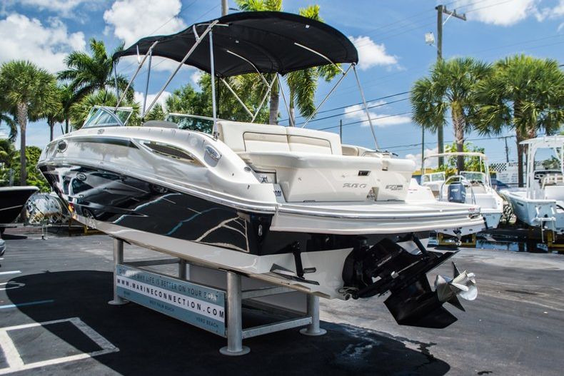 Thumbnail 5 for Used 2009 Sea Ray 280 Sundeck boat for sale in West Palm Beach, FL