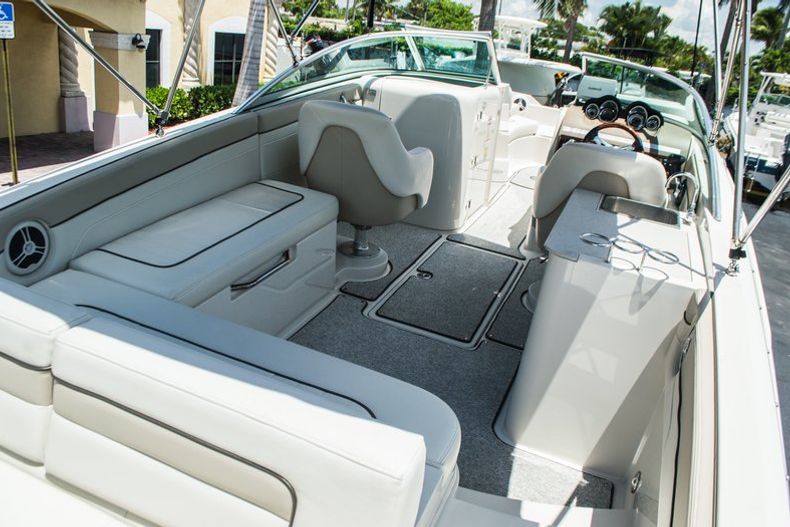 Thumbnail 11 for Used 2009 Sea Ray 280 Sundeck boat for sale in West Palm Beach, FL