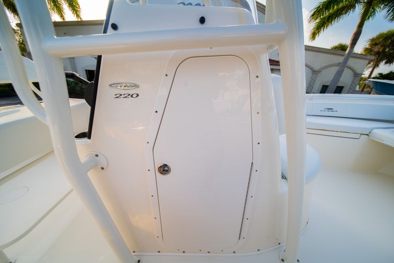 Thumbnail 27 for New 2020 Cobia 220 CC Center Console boat for sale in West Palm Beach, FL