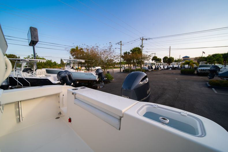 Thumbnail 11 for New 2020 Cobia 220 CC Center Console boat for sale in West Palm Beach, FL