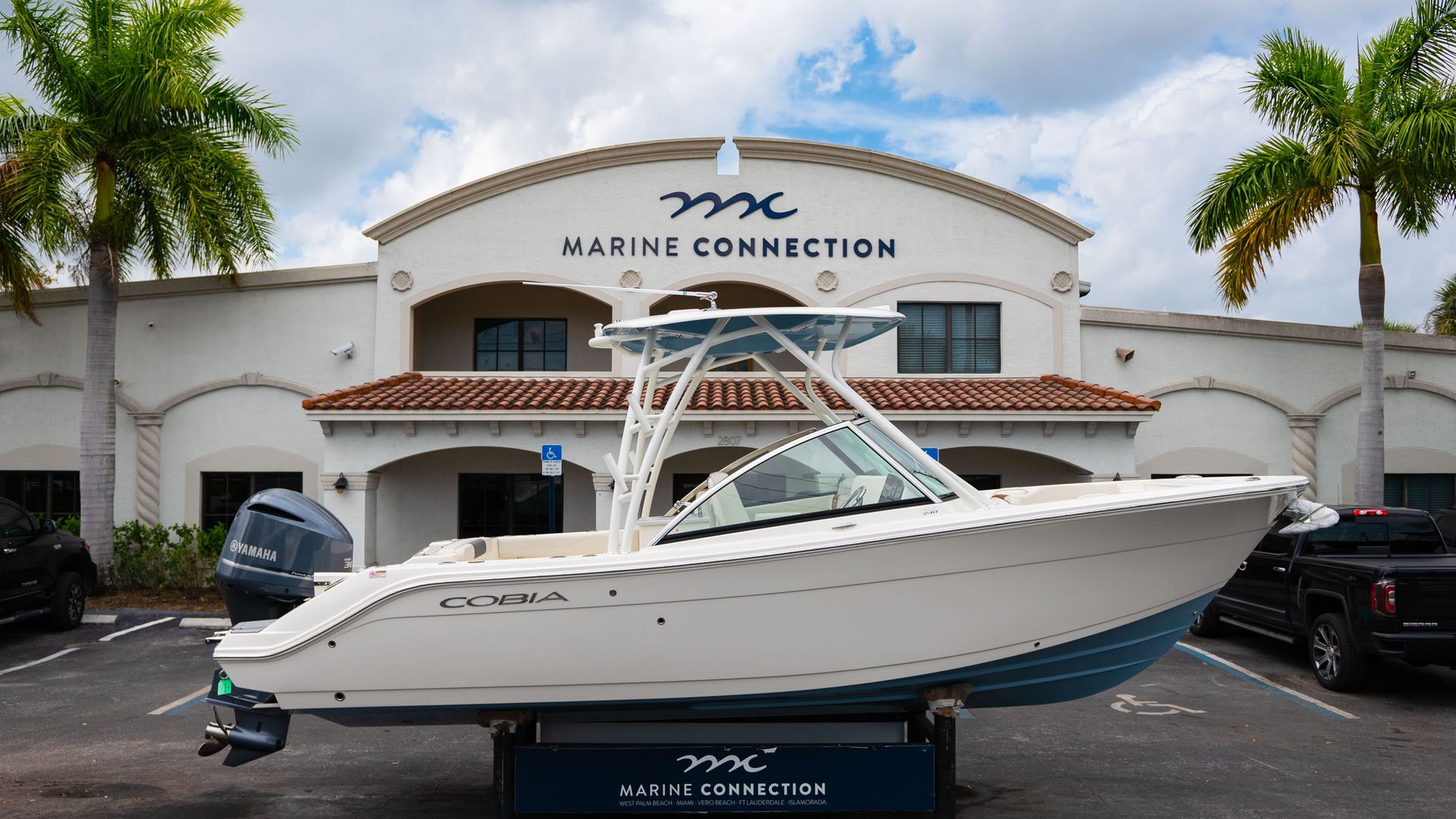 Used 2020 Cobia 240 DC #E023 image 1