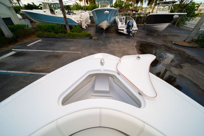 Thumbnail 35 for New 2020 Sportsman Heritage 231 Center Console boat for sale in West Palm Beach, FL