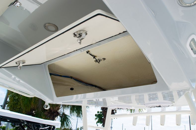 Thumbnail 34 for New 2020 Cobia 320 CC Center Console boat for sale in West Palm Beach, FL