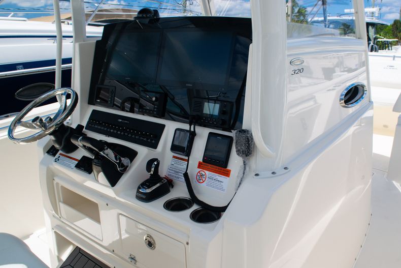 Thumbnail 37 for New 2020 Cobia 320 CC Center Console boat for sale in West Palm Beach, FL